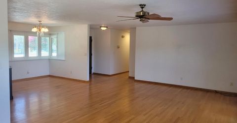 1677 Poplar St, Oakdale, CA 95361 Photo