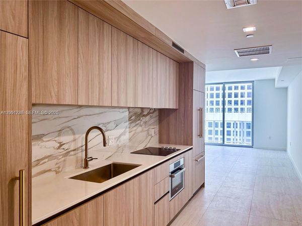 77 SE 5th St, Unit 2314, Miami, FL 33131