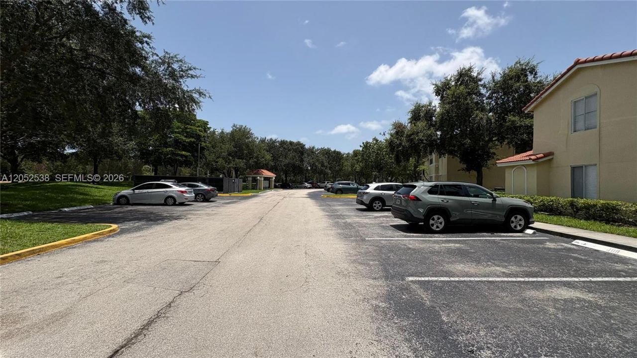663 Vista Isles Dr, Unit 1715, Sunrise, FL 33325 Photo