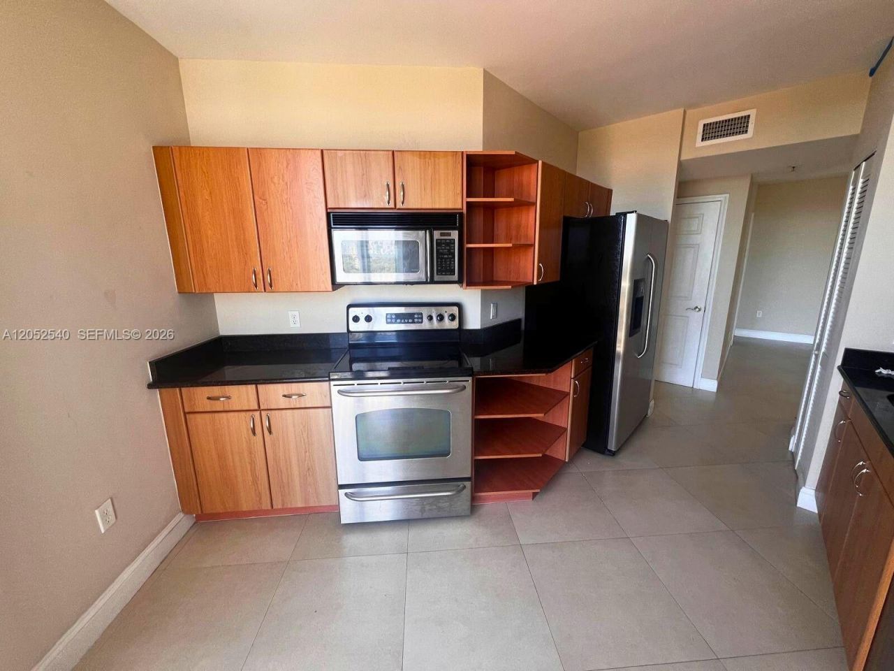 2425 SW 27th Ave, Unit 1004, Miami, FL 33145 Photo