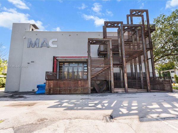 5960 SW 57th Ave , Miami, FL 33143