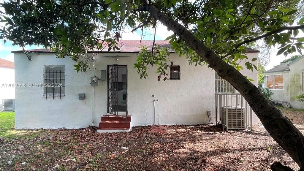 1012 NW 66th St, Miami, FL 33150 Photo