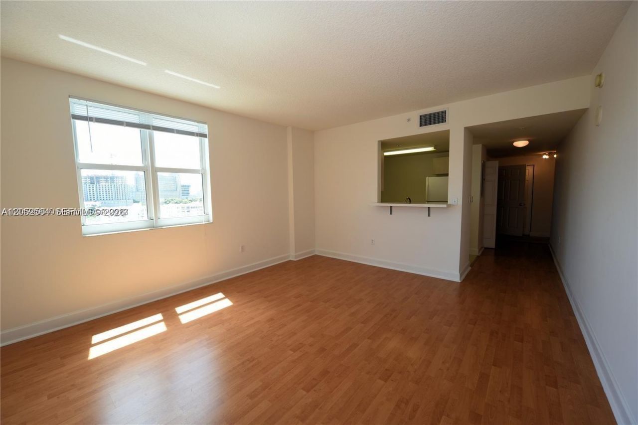 50 Menores Ave, Unit 802, Coral Gables, FL 33134 Photo