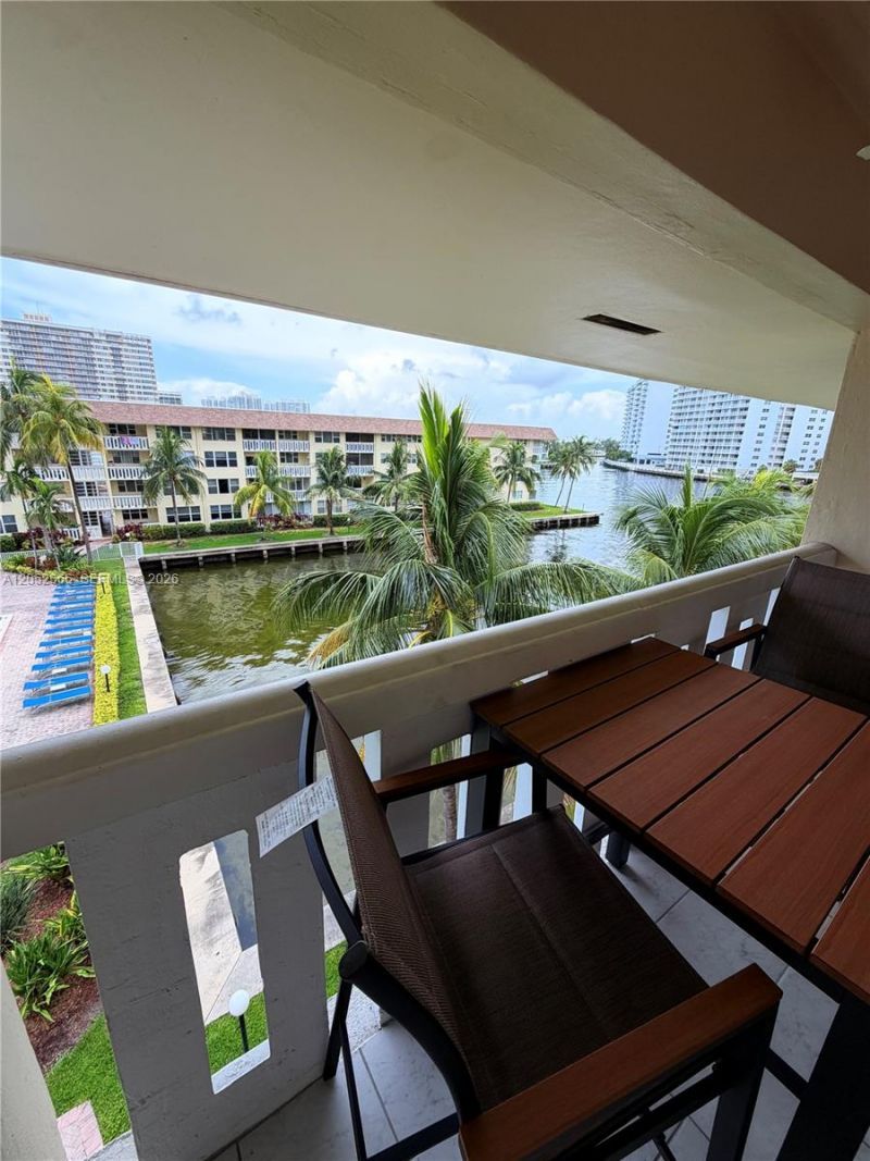 1889 S Ocean Dr , Unit 406, Hallandale Beach, FL 33009 Photo
