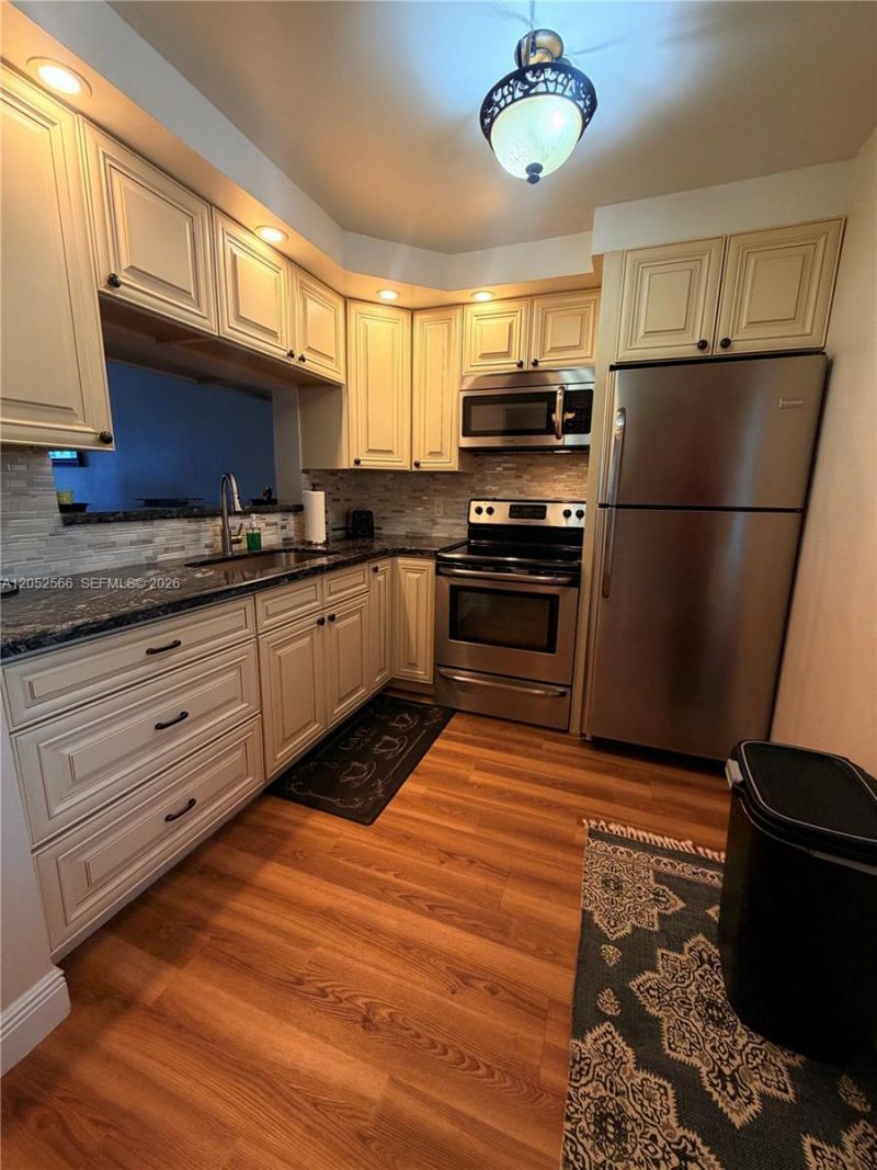 1889 S Ocean Dr , Unit 406, Hallandale Beach, FL 33009 Photo