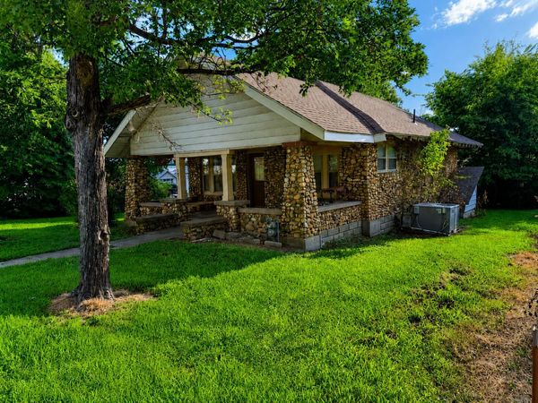 203 N Walnut Street , Anderson, MO 64831
