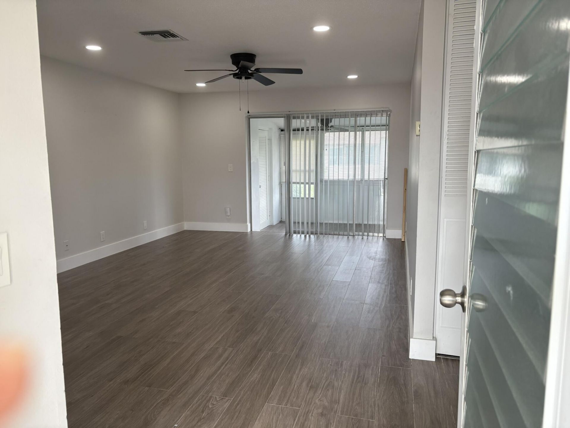 2930 Crosley Drive E, Unit J, West Palm Beach, FL 33415 Photo