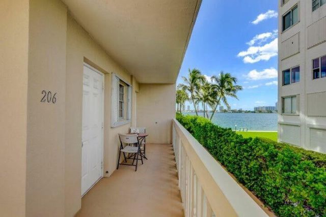 501 Lake Shore Drive, Unit 206, Lake Park, FL 33403 Photo