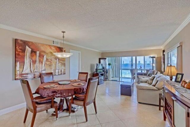 501 Lake Shore Drive, Unit 206, Lake Park, FL 33403 Photo