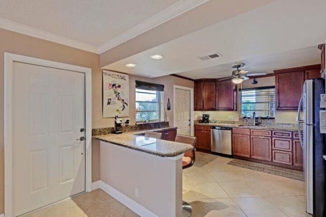 501 Lake Shore Drive, Unit 206, Lake Park, FL 33403 Photo