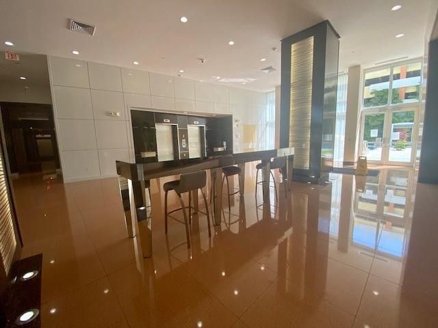 2775 NE 187th Street, Unit 523, Aventura, FL 33180 Photo