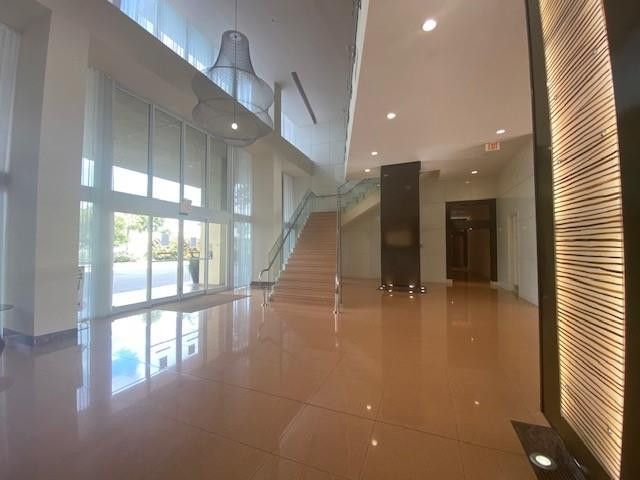 2775 NE 187th Street, Unit 523, Aventura, FL 33180 Photo