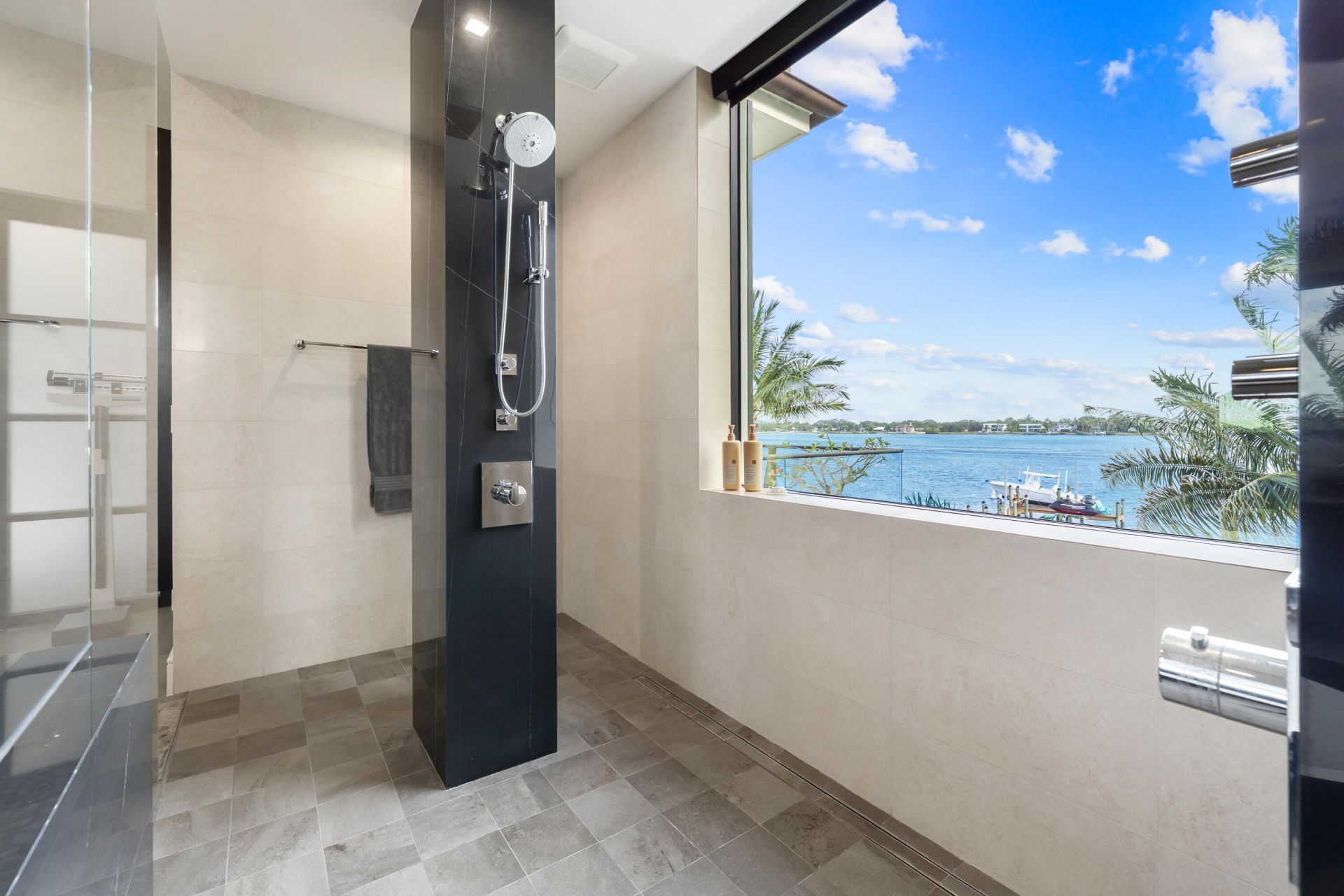 18714 Rio Vista Drive, Jupiter, FL 33469 Photo