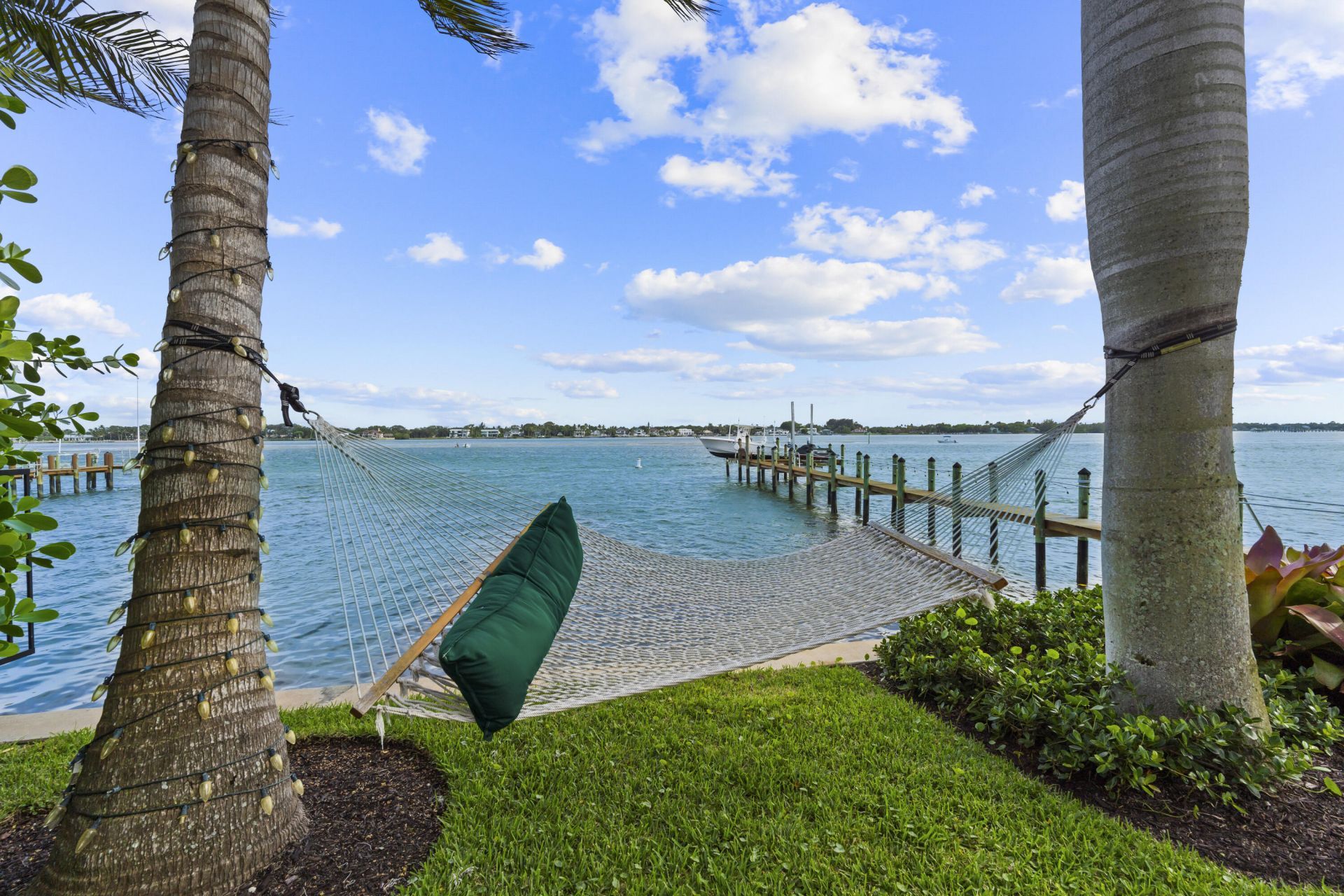 18714 Rio Vista Drive, Jupiter, FL 33469 Photo