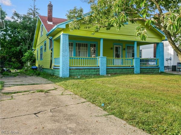320 E Auburndale Avenue , Youngstown, OH 44507