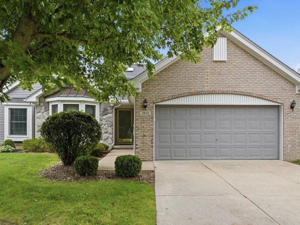 7492 Green Meadow Lane, Canton, MI 48187