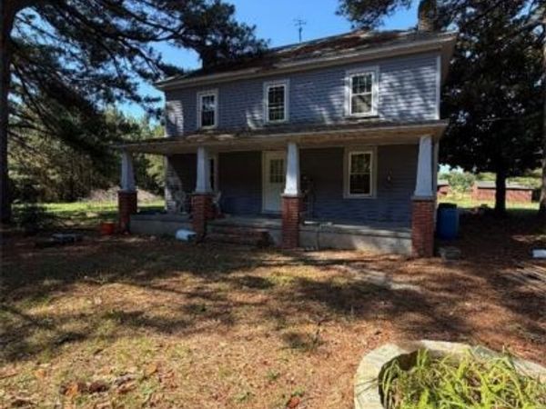 5717 Colonial Trail, Surry, VA 23881