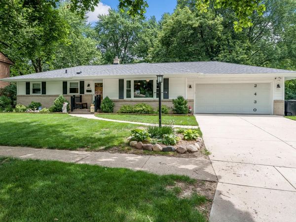 2430 Evanston Drive, ROCKFORD, IL 61108