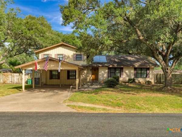 503 Angus Street , Victoria, TX 77904