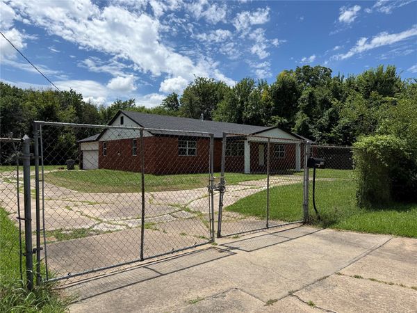 1146 E 50th Place North N, Tulsa, OK 74126