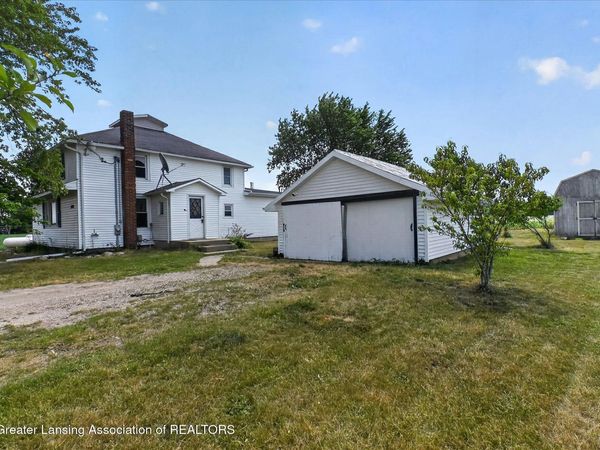 6292 E Gratiot , Elsie, MI 48831