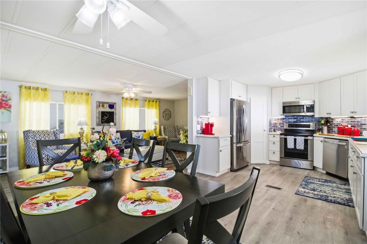 2107 Palma Sola Boulevard, Unit 10, Bradenton, FL 34209 Photo