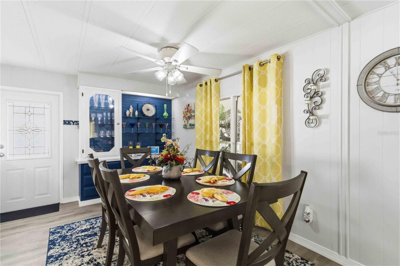 2107 Palma Sola Boulevard, Unit 10, Bradenton, FL 34209 Photo
