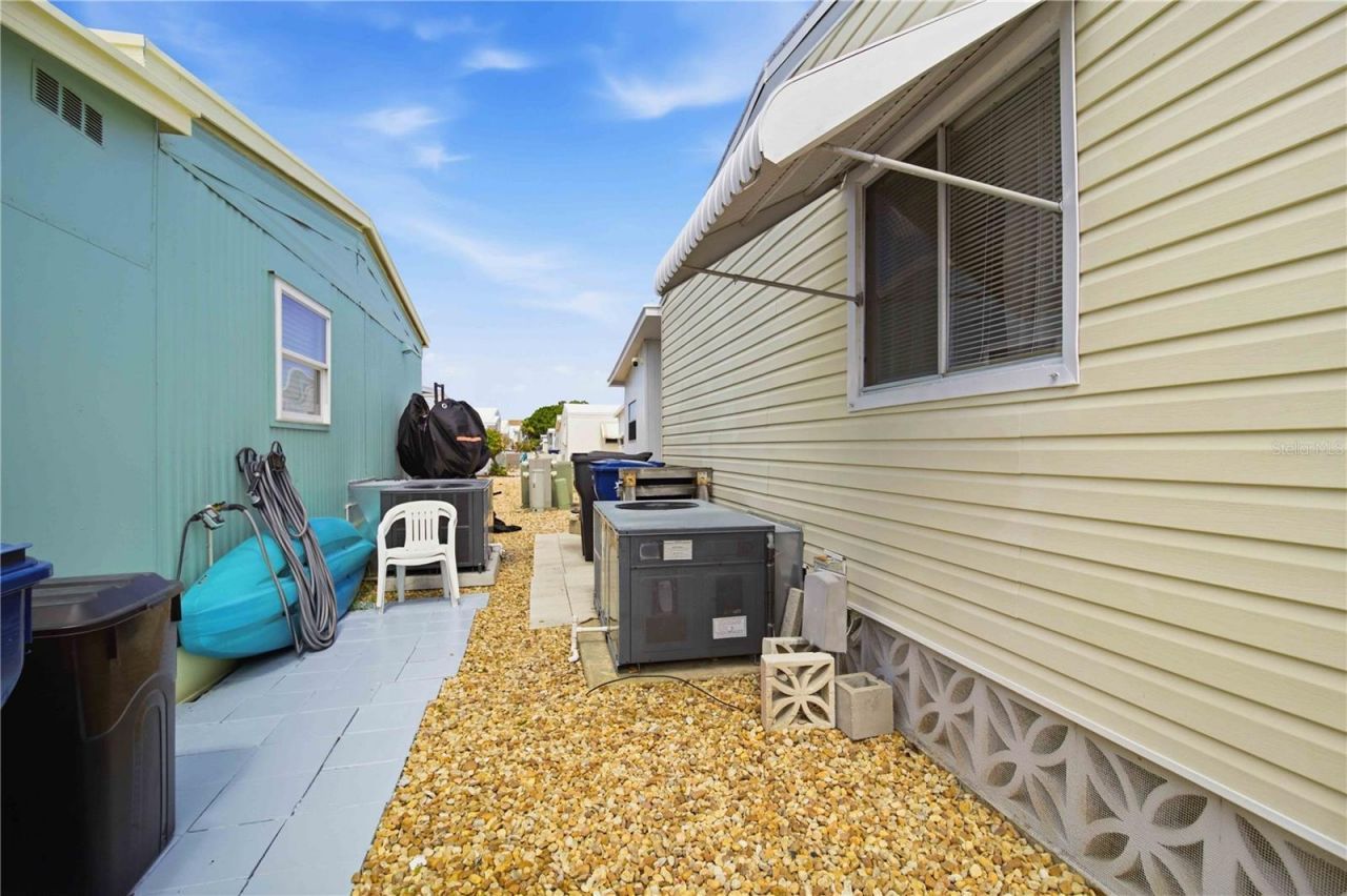 2107 Palma Sola Boulevard, Unit 10, Bradenton, FL 34209 Photo