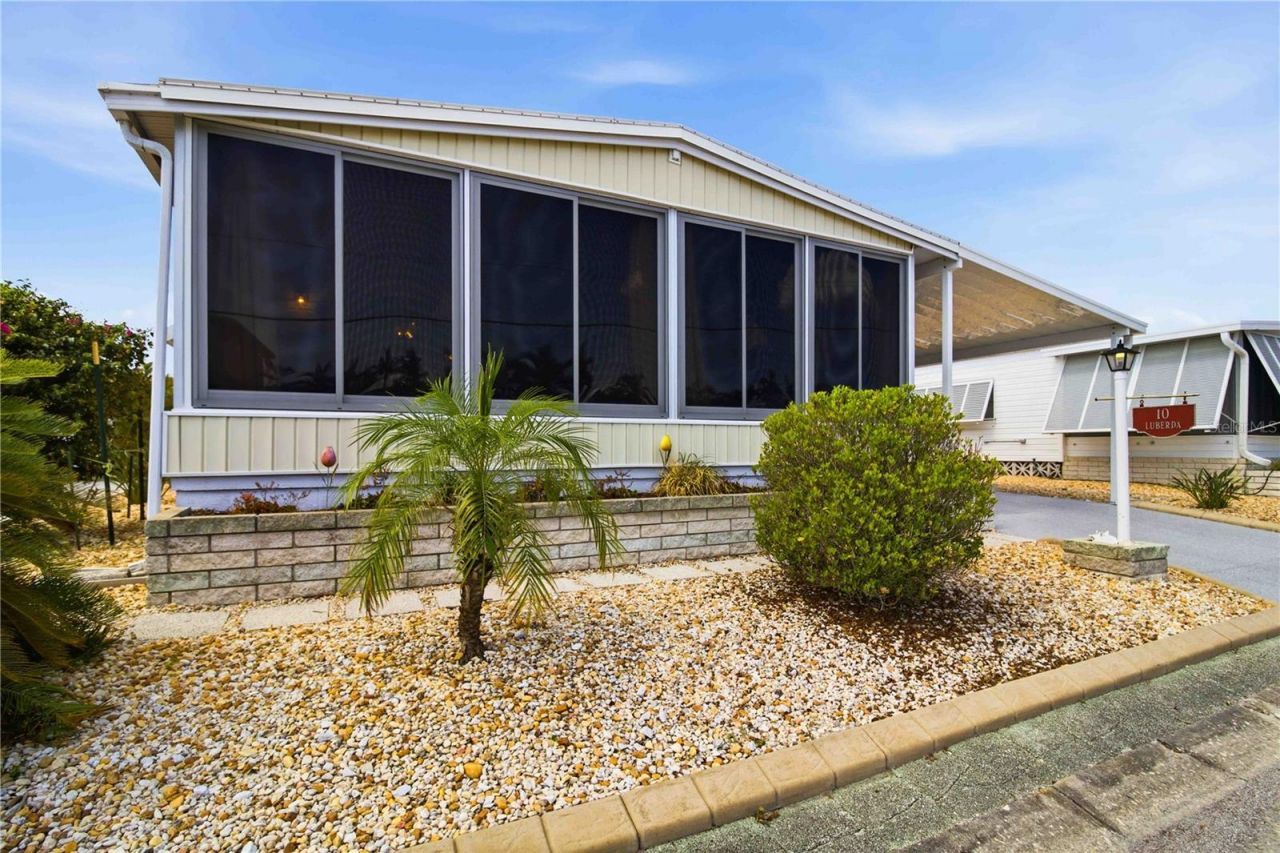 2107 Palma Sola Boulevard, Unit 10, Bradenton, FL 34209 Photo