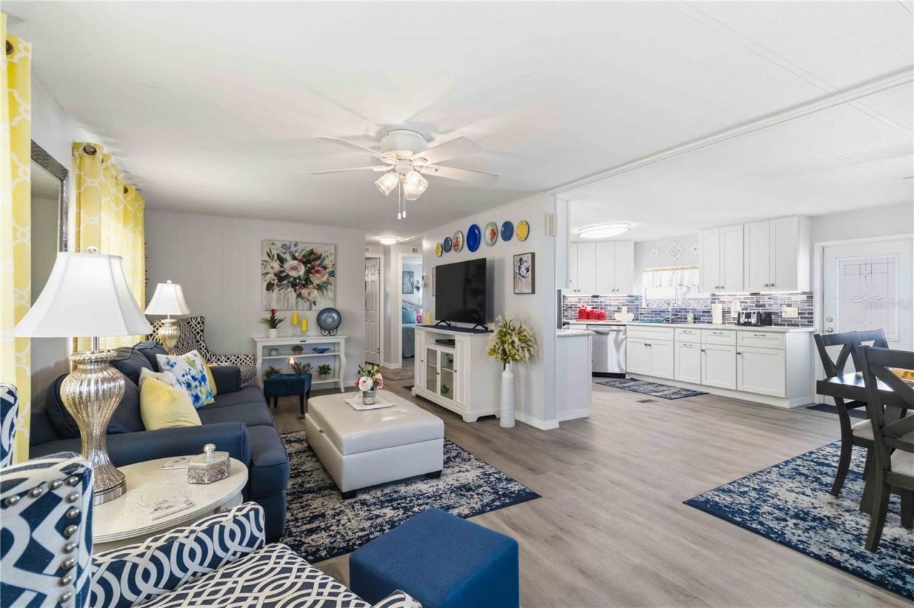 2107 Palma Sola Boulevard, Unit 10, Bradenton, FL 34209 Photo