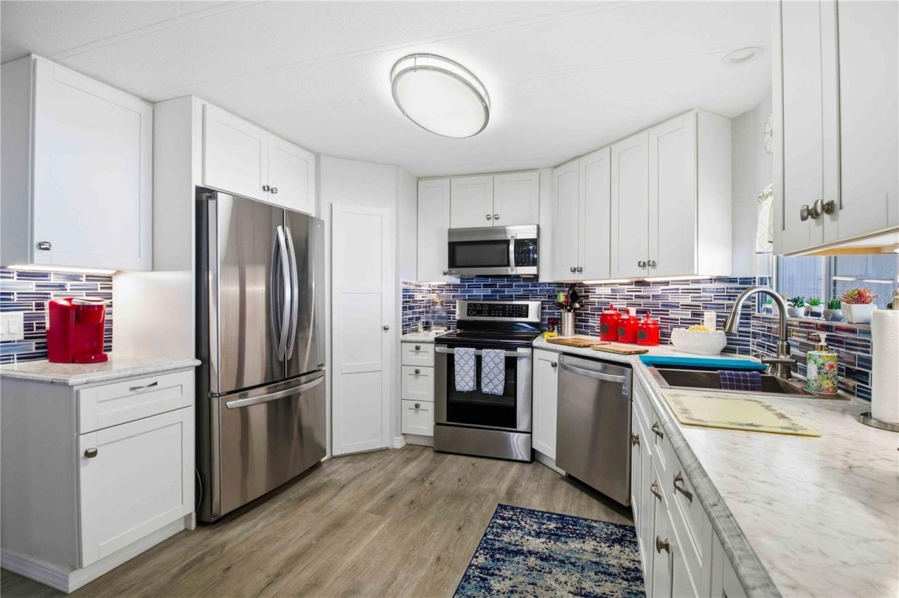 2107 Palma Sola Boulevard, Unit 10, Bradenton, FL 34209 Photo