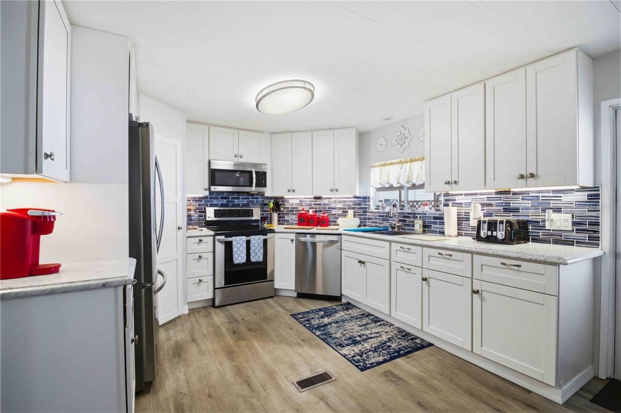 2107 Palma Sola Boulevard, Unit 10, Bradenton, FL 34209 Photo