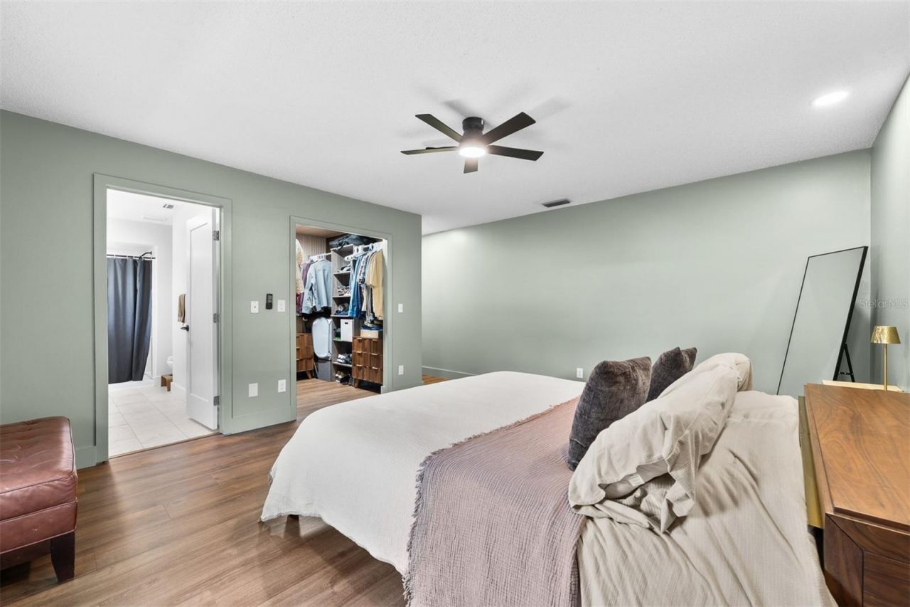 2817 Yule Tree Drive , Edgewater, FL 32141 Photo