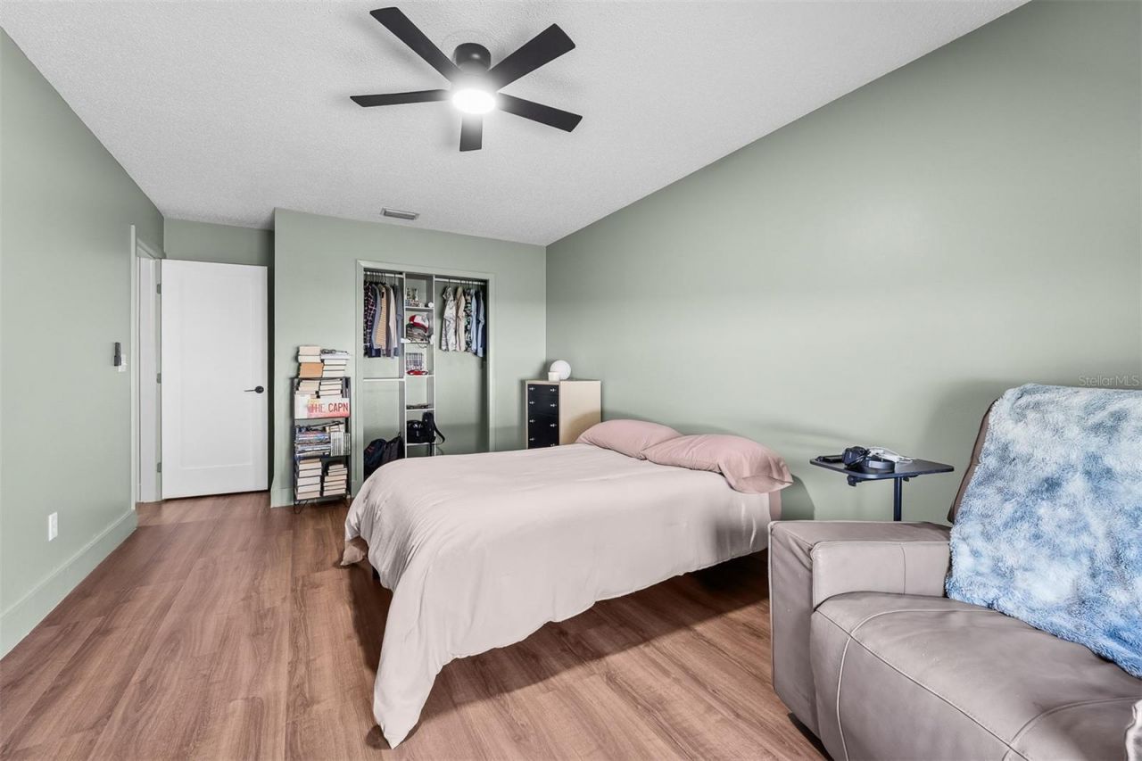 2817 Yule Tree Drive , Edgewater, FL 32141 Photo