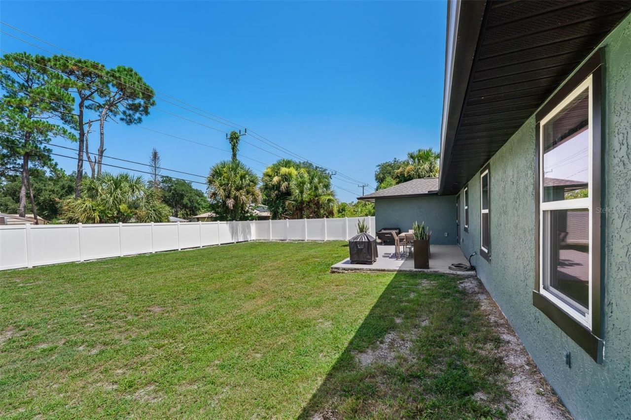 2817 Yule Tree Drive , Edgewater, FL 32141 Photo