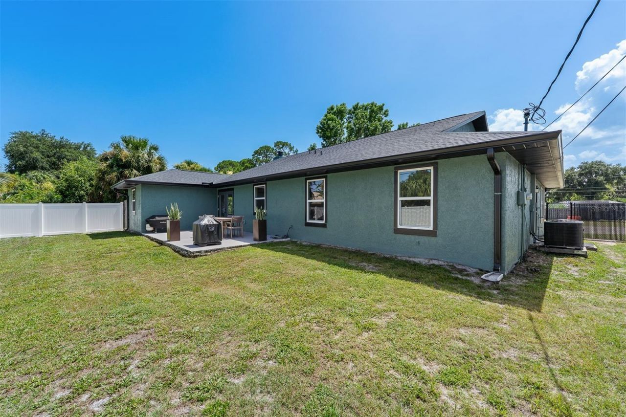 2817 Yule Tree Drive , Edgewater, FL 32141 Photo