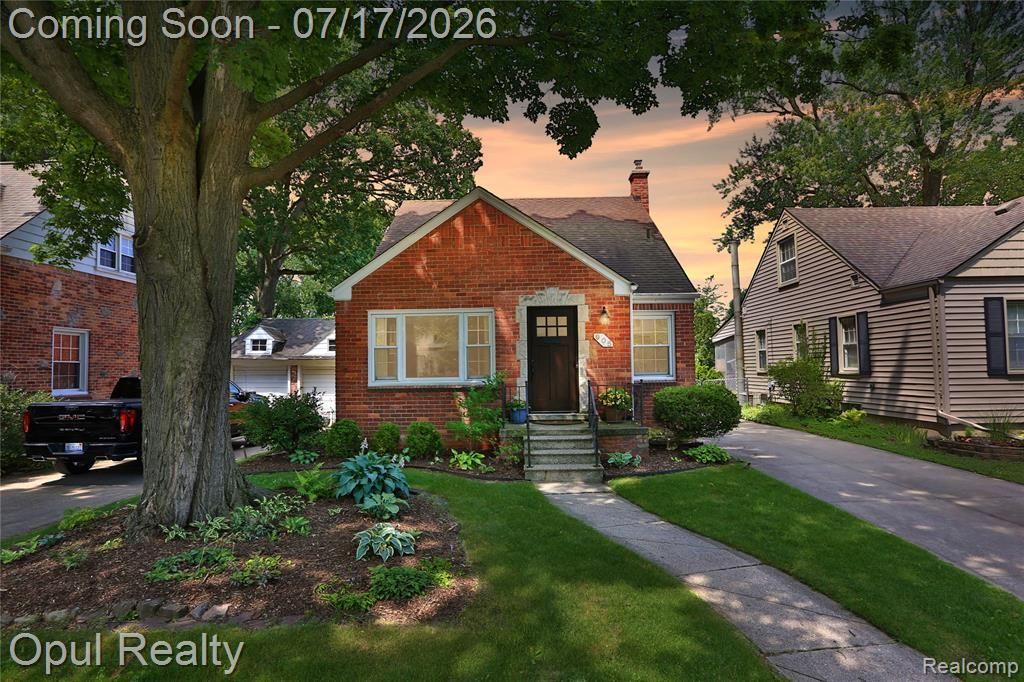 905 Forestdale Road, Royal Oak, MI 48067 Main Photo