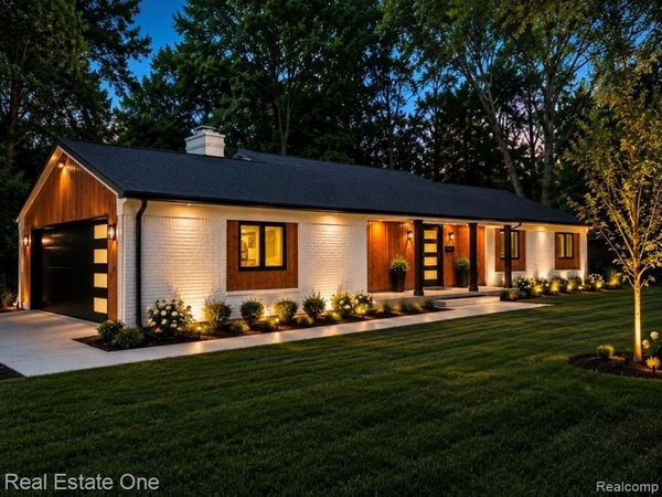 786 S Cranbrook Road, Bloomfield Twp, MI 48301
