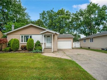 82 Bucyrus Drive, Amherst, NY 14228