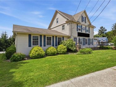 1633 Empire Boulevard, Webster, NY 14580