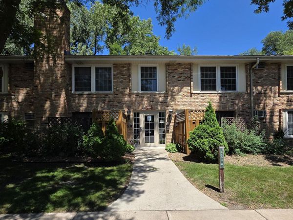 4442 Cedar Lake Road S, Unit 7, Saint Louis Park, MN 55416