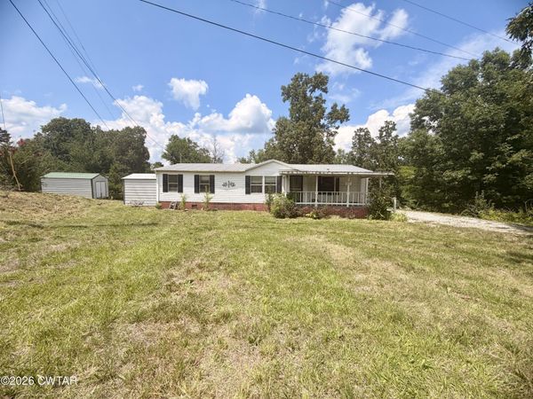 271 S Parkway , Bethel Springs, TN 38315