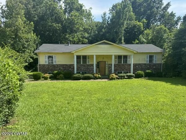 44 Oakridge Drive , Jackson, TN 38305