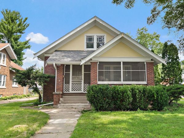 2026 16th Avenue , Rockford, IL 61104