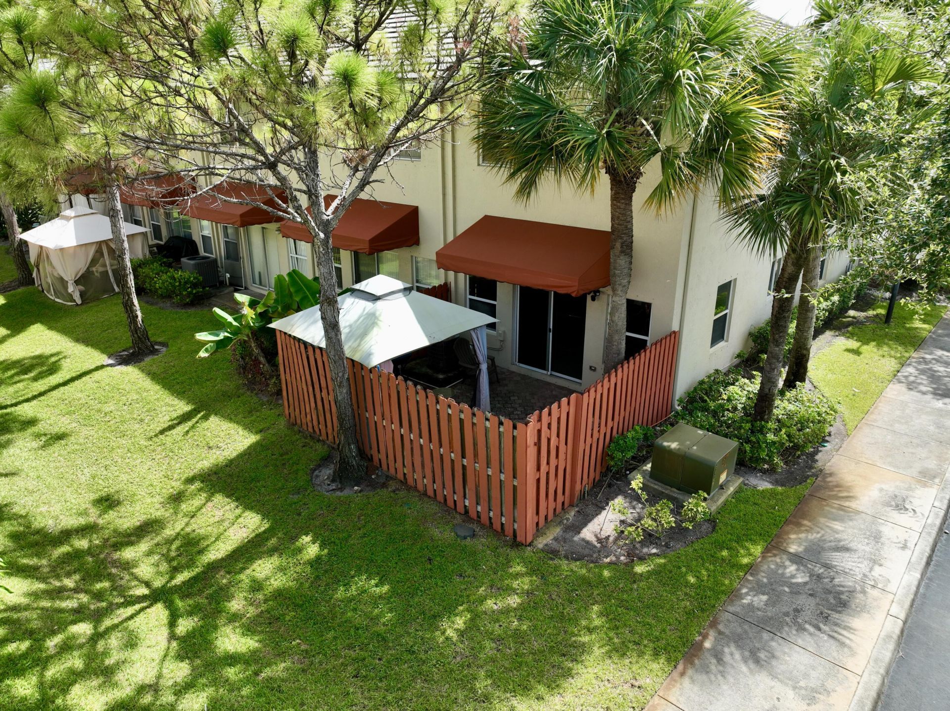 2952 NW 33rd Lane, Lauderdale Lakes, FL 33311 Photo