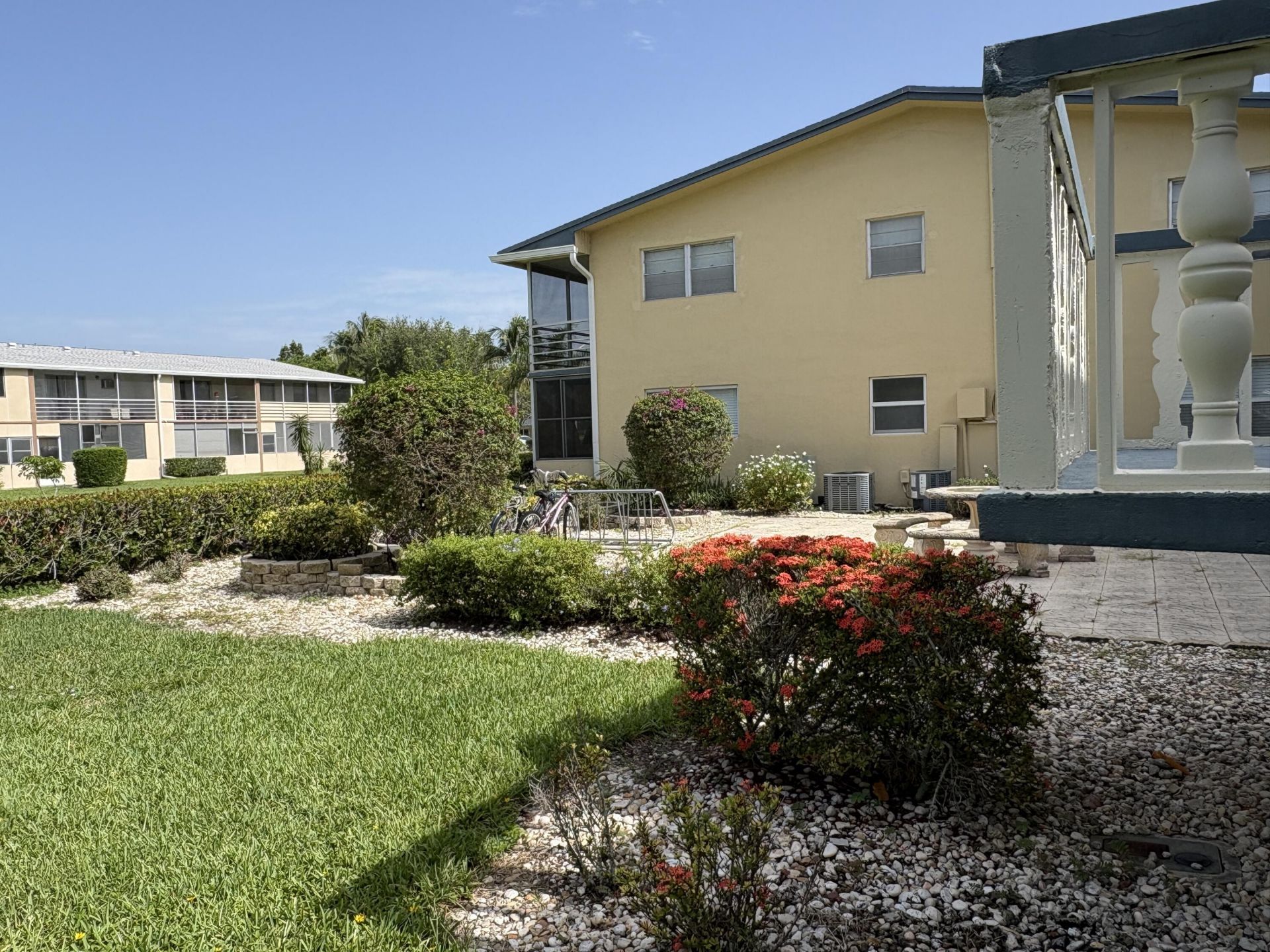 277 Chatham N, West Palm Beach, FL 33417 Photo