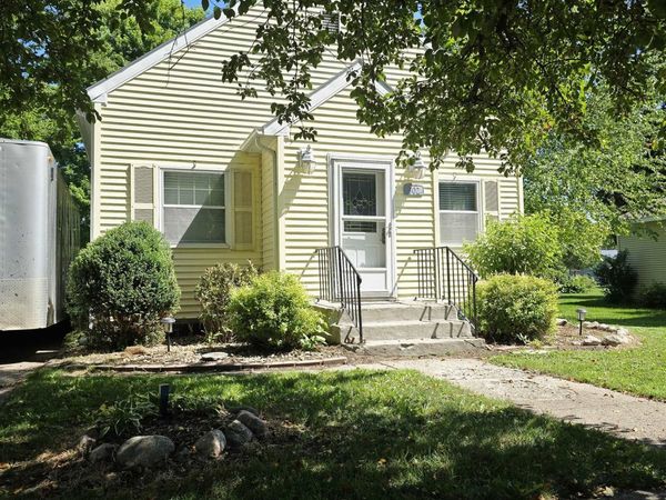 302 Church Street , Royal, IA 51357