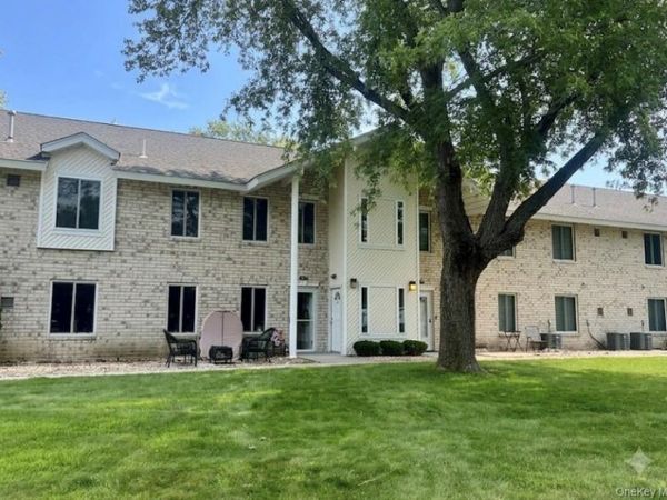 26 El Camino Court Gibbs, Unit 26, Coram, NY 11727