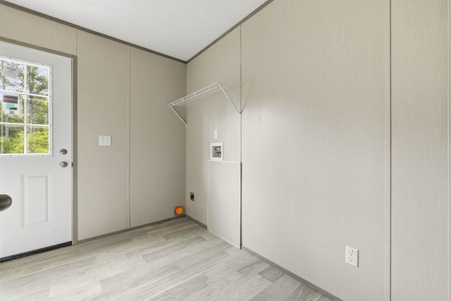 110 Lunar Ln Photo 16