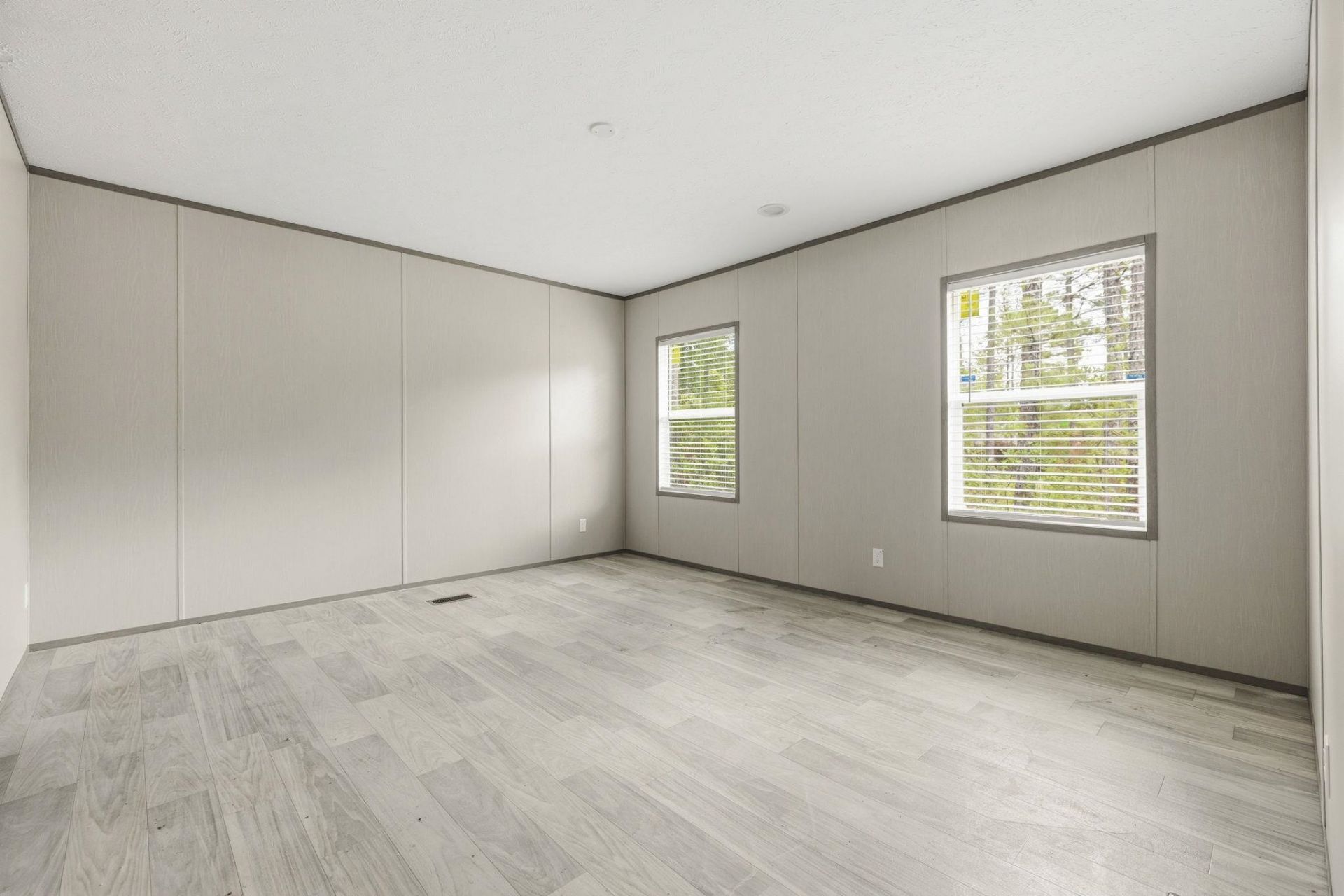 110 Lunar Ln Photo 17